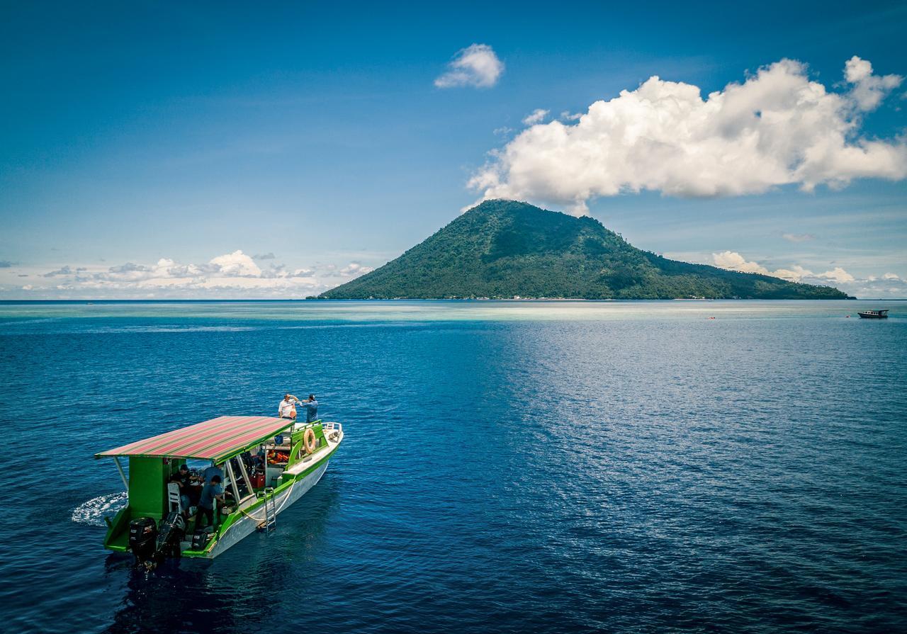 Janji Laut Resort Tanahwangko Exterior photo